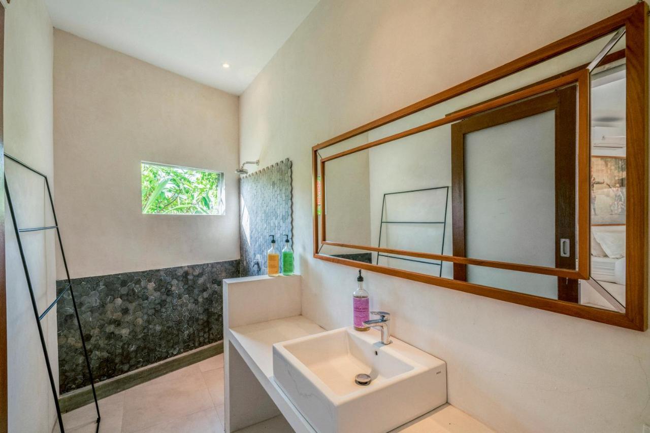 Ferienwohnung Batu Belig Living Managed By Cpm Bali Seminyak Exterior foto